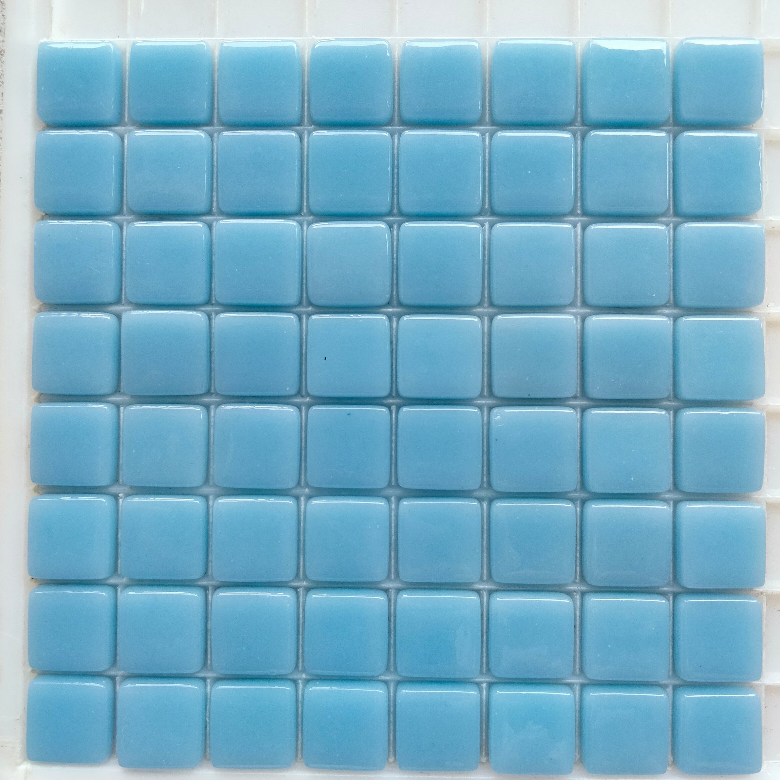 163-g Turquoise Blue–sheeted tile